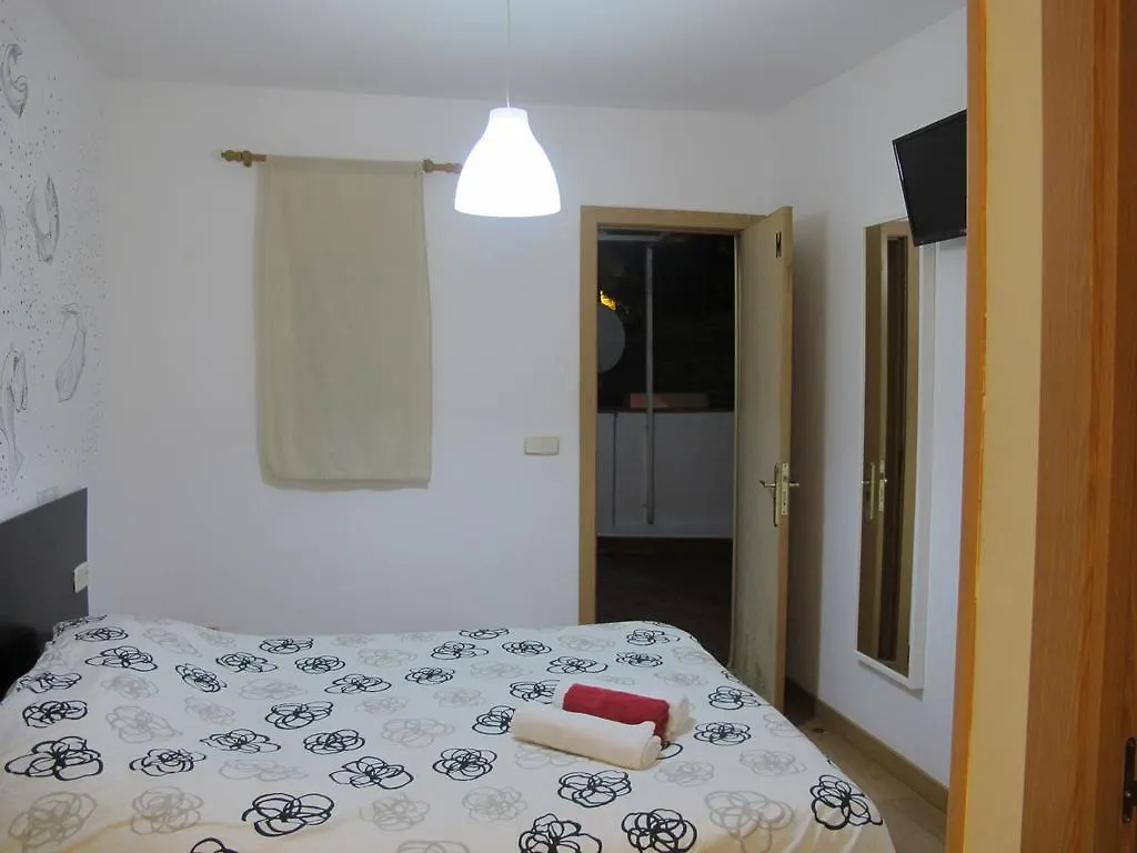 Zoo Loco Guest House Barcelona