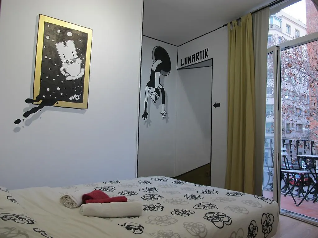 Zoo Loco Guest House Barcelona Spain