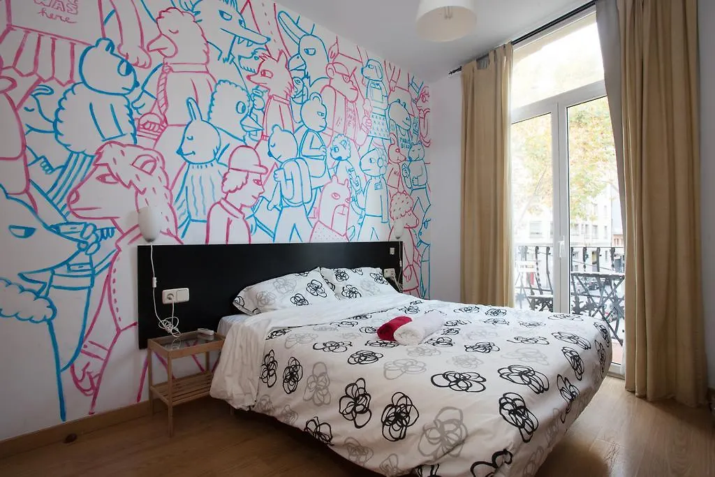 Zoo Loco Guest House Barcelona Spain