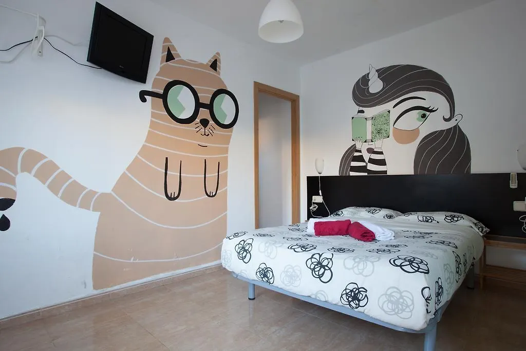 Zoo Loco Guest House Barcelona
